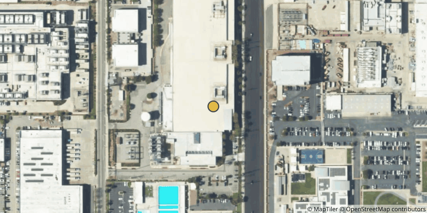 Aerial view of Equinix LA3/LA4 - Los Angeles, El Segundo
